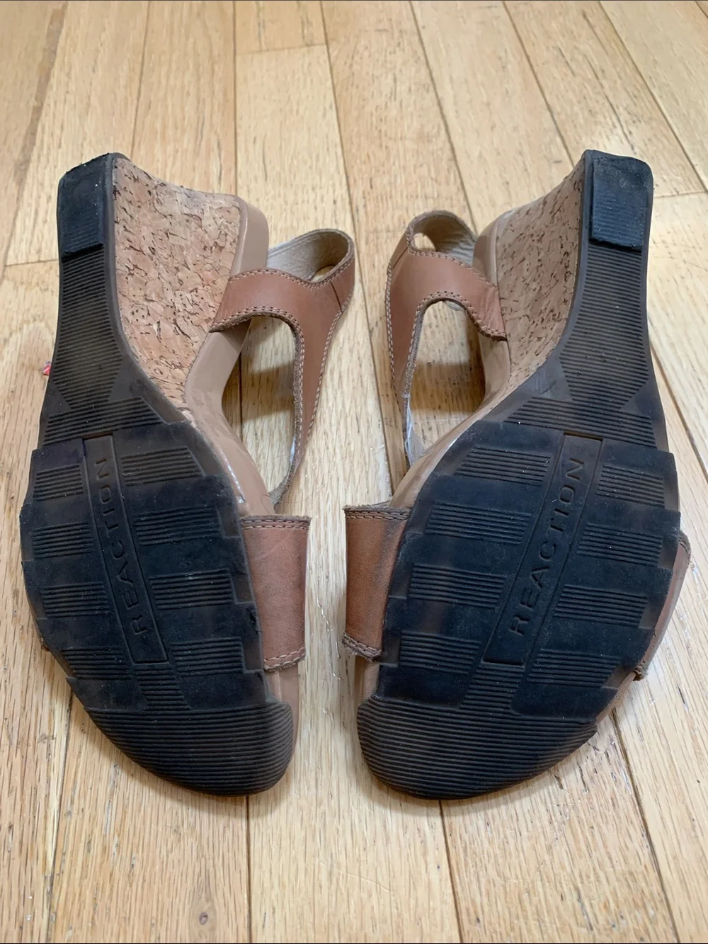 Kenneth Cole Reaction comfortable leather